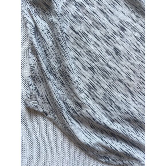 Lululemon Meant to Move Tee - Picture 5 of 5